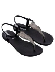Buty sandały japonki damskie Ipanema Class Flora. Czarne klapki damskie Ipanema, bez wzorów, z materiału, bez obcasa, bez zapięcia. Za 139.99 zł.