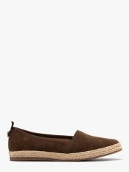 Welurowe brązowe espadryle damskie DINA. Brązowe espadryle damskie Ryłko, bez wzorów, ze skóry, bez obcasa, na płaskiej podeszwie. W wyprzedaży za 299.99 zł.
