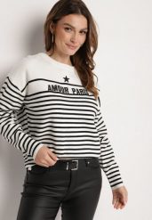 Biały Sweter z Bawełną w Paski z Haftowanym Napisem Zeanista. Białe swetry klasyczne damskie Born2be, uniwersalny, z bawełny, bez kołnierzyka. Za 84.99 zł.