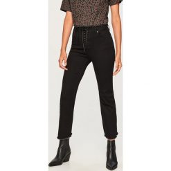 Jeansy z wiązaniem z przodu - Czarny. Czarne jeansy damskie Reserved. Za 139.99 zł.