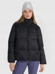 KURTKA DAMSKA PUCHOWA 4F ZIMOWA TDJAF581 XXL. Czarne kurtki damskie 4F, na zimę, uniwersalny, bez wzorów, z dresówki, bez kaptura. Za 349.99 zł.