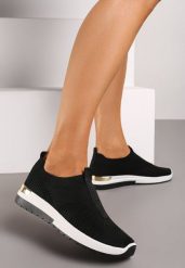 Czarne Buty Sportowe Thaderus. Czarne obuwie sportowe casual damskie Born2be. Za 34.99 zł.