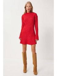 Happiness Istanbul Dzianinowa sukienka w kolorze czerwonym rozmiar: S/M. Czerwone sukienki damskie Happiness Istanbul, bez wzorów, z dzianiny, bez ramiączek. Za 118.28 zł.