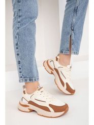 Trendyol Sneakersy w kolorze jasnobrązowym rozmiar: 37. Brązowe obuwie sportowe damskie Trendyol, bez zapięcia. Za 78.47 zł.