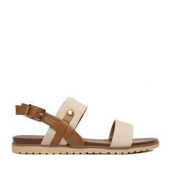 Sandały Beverly Hills Polo Club. Brązowe sandały damskie Beverly Hills Polo Club, bez wzorów, bez obcasa, na płaskiej podeszwie, bez zapięcia. Za 129.99 zł.