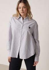 Niebieska Koszula z Bawełną w Paski Ozdobiona Haftem Sercem Sewriva. Niebieskie koszule damskie Born2be, bez wzorów, z bawełny, klasyczne, bez kołnierzyka, bez ramiączek. Za 89.99 zł.