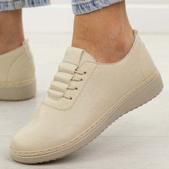 Beżowe półbuty damskie Unisoft 5933. Brązowe półbuty damskie Jezzi, na jesień, bez wzorów, z jeansu, z okrągłym noskiem, bez obcasa, na płaskiej podeszwie, bez zapięcia. Za 149.00 zł.