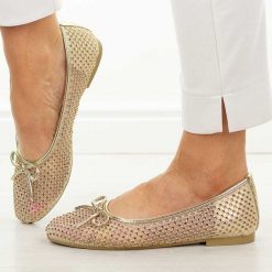 Beżowe baleriny damskie Vinceza 62270. Brązowe balerinki damskie VINCEZA, bez wzorów, z okrągłym noskiem. Za 149.00 zł.