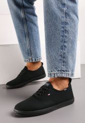 Czarne Tenisówki z Krótkim Sznurowaniem Blathema. Czarne obuwie sportowe damskie Born2be, bez zapięcia, tenisowe. Za 34.99 zł.
