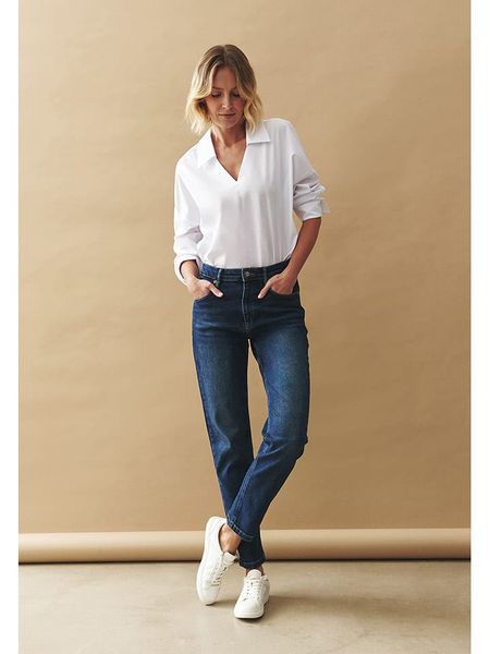 TATUUM Dżinsy - Slim fit - w kolorze granatowym rozmiar: 40. Niebieskie jeansy damskie TATUUM, z podwyższonym stanem. Za 223.46 zł.