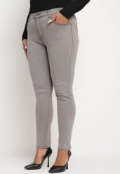Ciemnoszare Jeansy Skinny z Wysokim Stanem Nevettas. Szare jeansy damskie Born2be, bez wzorów, z bawełny, z podwyższonym stanem. Za 54.99 zł.