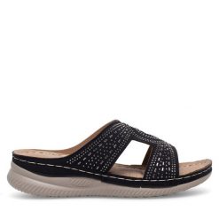 Klapki Clara Barson. Czarne klapki damskie Clara Barson, bez wzorów, bez obcasa, bez zapięcia. Za 53.99 zł.