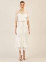 APART Sukienka w kolorze kremowym rozmiar: 42. Brązowe sukienki damskie Apart, bez wzorów, z koronki, bez ramiączek. Za 282.99 zł.