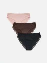 Bawełniane majtki figi z koronką 3 pack - brązowy. Brązowe figi Reserved, bez wzorów, z bawełny. Za 59.99 zł.