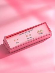 Created with Love 3-częściowy zestaw kolczyków-wkrętek "Bright" z cyrkoniami rozmiar: onesize. Żółte kolczyki damskie Created with Love, z cyrkonią, z mosiądzu. Za 56.99 zł.