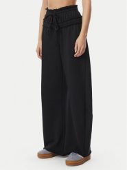 Adidas Spodnie dresowe Sst Double Waisted KS9235 Czarny Relaxed Fit. Czarne spodnie dresowe damskie Adidas, xs, bez wzorów, z bawełny. Za 349.99 zł.