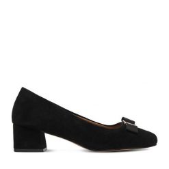 Czółenka Lasocki. Czarne czółenka damskie Lasocki, bez wzorów, bez obcasa. Za 249.99 zł.