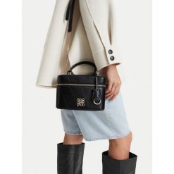 Torebka Nine West. Czarne kuferki damskie Nine West, bez wzorów, bez dodatków. Za 279.99 zł.
