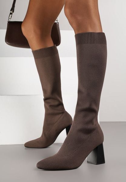 Brązowe Eleganckie Kozaki VICES na Słupku ze Skarpetkową Cholewką Mialles. Brązowe kozaki damskie Born2be, z jeansu, bez obcasa, na obcasie, bez zapięcia. Za 139.99 zł.