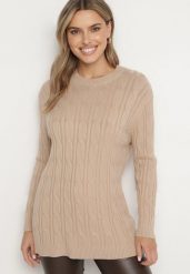Beżowy Sweter z Wiskozą i Ozdobnym Splotem Savria. Brązowe swetry klasyczne damskie Born2be, na zimę, z wiskozy, bez kołnierzyka. Za 99.99 zł.