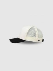 4F Czapka trucker z daszkiem uniseks - biała S/M. Białe czapki z daszkiem damskie 4F, na lato, bez wzorów, z syntetyku. W wyprzedaży za 39.99 zł.