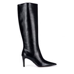 Kozaki Nine West. Czarne kozaki damskie Nine West, bez obcasa, na szpilce, bez zapięcia. Za 329.99 zł.