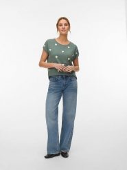 Vero Moda Koszulka w kolorze zielono-kremowym rozmiar: M. Zielone bluzki damskie Vero Moda, m, bez wzorów, z lyocellu, bez kołnierzyka, bez ramiączek. Za 69.99 zł.
