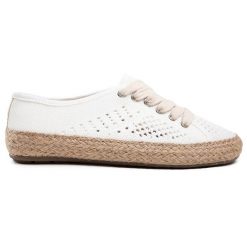 Espadryle EMU Australia. Białe espadryle damskie EMU Australia, bez wzorów, bez obcasa. Za 339.99 zł.