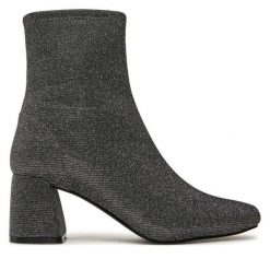 Botki ONLY. Szare botki damskie Only, bez obcasa, na słupku, bez zapięcia. Za 219.99 zł.