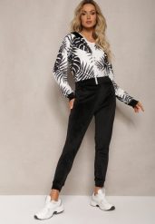Czarny Welurowy Komplet Dresowy z Wzorzystą Bluzą z Kapturem i Joggerami Rouviana. Czarne bluzy damskie Renee, s, bez wzorów, z dresówki, z kapturem. Za 69.99 zł.