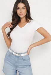 Biały T-shirt z Bawełny o Prostym Kroju z Dekoltem w Serek Fevireena. Białe t-shirty damskie Born2be, l, bez wzorów, z bawełny, bez kołnierzyka. Za 39.99 zł.