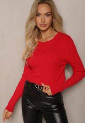 Czerwony Sweter z Wiskozą i Ozdobnym Splotem Saviana. Czerwone swetry klasyczne damskie Renee, z jeansu, bez kołnierzyka. Za 74.99 zł.