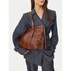 Torebka Beverly Hills Polo Club. Brązowe torebki klasyczne damskie Beverly Hills Polo Club, bez dodatków. Za 229.99 zł.