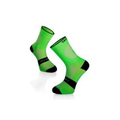 Skarpety rowerowe SKARPETKI ROWEROWE LEKKIE Fluo Green. Zielone skarpetki damskie TRY TO FLY, bez wzorów. W wyprzedaży za 58.09 zł.
