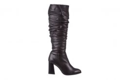 Kozaki Bayla-195 20K-7007 Black 195011, Czarny, Skóra naturalna - 40. Czarne kozaki damskie Bayla, ze skóry, bez obcasa, na słupku, bez zapięcia. W wyprzedaży za 404.10 zł.