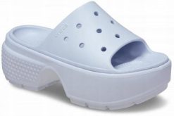 Klapki Dla Dorosłych Crocs Stomp Slide. Niebieskie klapki damskie Crocs, bez wzorów, z materiału, bez obcasa, bez zapięcia. Za 202.99 zł.