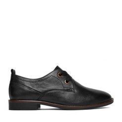 Półbuty Lasocki. Czarne półbuty damskie Lasocki, bez wzorów, bez obcasa, na płaskiej podeszwie, bez zapięcia. Za 219.99 zł.