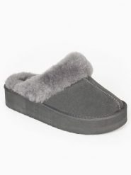 Gooce Wełniane kapcie "Emeline" w kolorze szarym rozmiar: 36. Szare kapcie damskie Gooce, ze skóry. Za 255.34 zł.