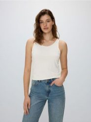 Koszulka na ramiączkach z modalem - złamana biel. Koszulki damskie Reserved, l, bez wzorów, z dzianiny, bez kołnierzyka, bez ramiączek. W wyprzedaży za 25.99 zł.