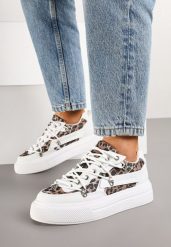 Białe Sneakersy z Panterkowym Wzorem Calidi. Białe obuwie sportowe damskie Born2be, z jeansu, bez zapięcia. Za 109.99 zł.