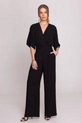 Elegancki kombinezon damski z kopertowym dekoltem czarny. Czarne sukienki damskie Stylove, bez wzorów, eleganckie, bez ramiączek. Za 519.00 zł.