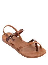 Ipanema Sandały w kolorze brązowym rozmiar: 39. Brązowe sandały damskie Ipanema, bez wzorów, z otwartym noskiem, bez obcasa, bez zapięcia. Za 65.85 zł.