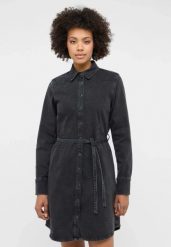 Damska Sukienka Mustang Style Ravenna Dress Denim Black 1016009 4000 801. Czarne sukienki damskie Mustang, bez wzorów, z denimu, bez ramiączek. Za 169.99 zł.