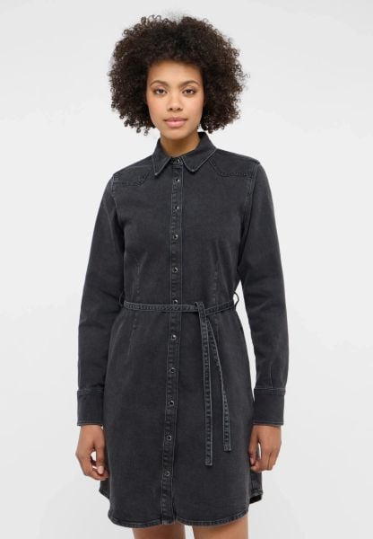 Damska Sukienka Mustang Style Ravenna Dress Denim Black 1016009 4000 801. Czarne sukienki damskie Mustang, bez wzorów, z denimu, bez ramiączek. Za 169.99 zł.