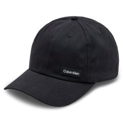 Czapka z daszkiem Calvin Klein. Czarne czapki z daszkiem damskie Calvin Klein, bez wzorów. Za 139.99 zł.