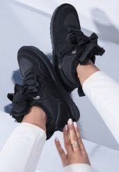 Czarne Zimowe Sneakersy Vices Stylizowane na Śniegowce z Futerkiem Tennira. Czarne obuwie sportowe damskie Renee, na zimę, z jeansu, bez zapięcia, trekkingowe. Za 99.99 zł.