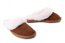 EMU AUSTRALIA W10015 JOLIE chestnut, kapcie/klapki damskie. Brązowe kapcie damskie EMU Australia, ze skóry. Za 349.90 zł.