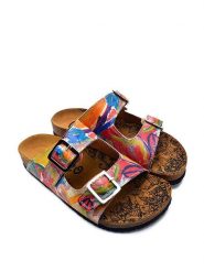 Calceo Klapki ze wzorem rozmiar: 36. Klapki damskie Calceo, bez wzorów, z materiału, z otwartym noskiem, bez obcasa, bez zapięcia. Za 128.55 zł.