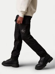 Calvin Klein Jeans Joggery Essential IB0IB02270 Czarny Regular Fit. Czarne jeansy chłopięce Calvin Klein Jeans, z bawełny. Za 369.99 zł.