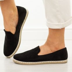 Czarne espadryle damskie, półbuty Potocki 16386. Czarne espadryle damskie POTOCKI, bez wzorów, z jeansu, bez obcasa, na płaskiej podeszwie. Za 99.00 zł.